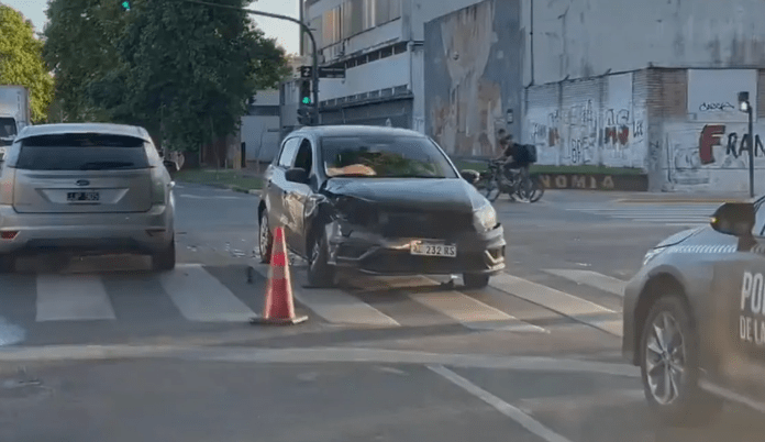 Una persona resultó herida en un choque entre dos autos en&nbsp;Agronomía