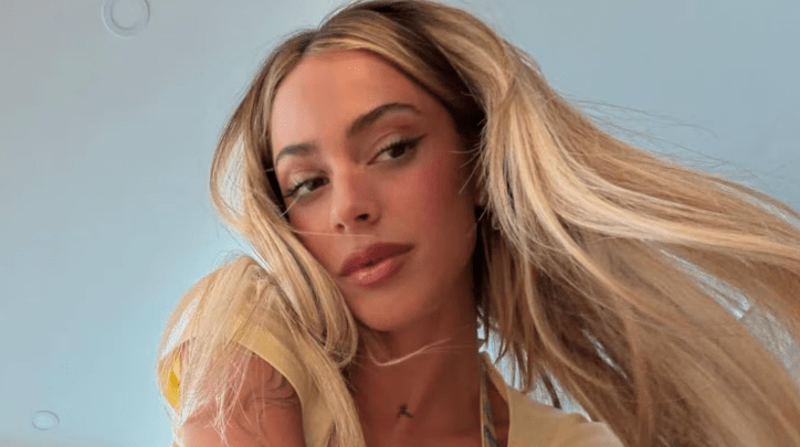 Tini deslumbró en Miami con fotos audaces y un detalle del fondo llamó la&nbsp;atención