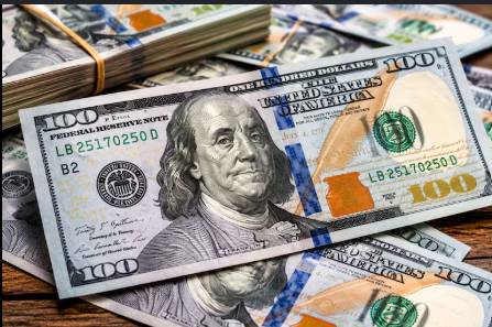 Nueva marca: dólar corre hacia los $1.500 en lo que va del&nbsp;año