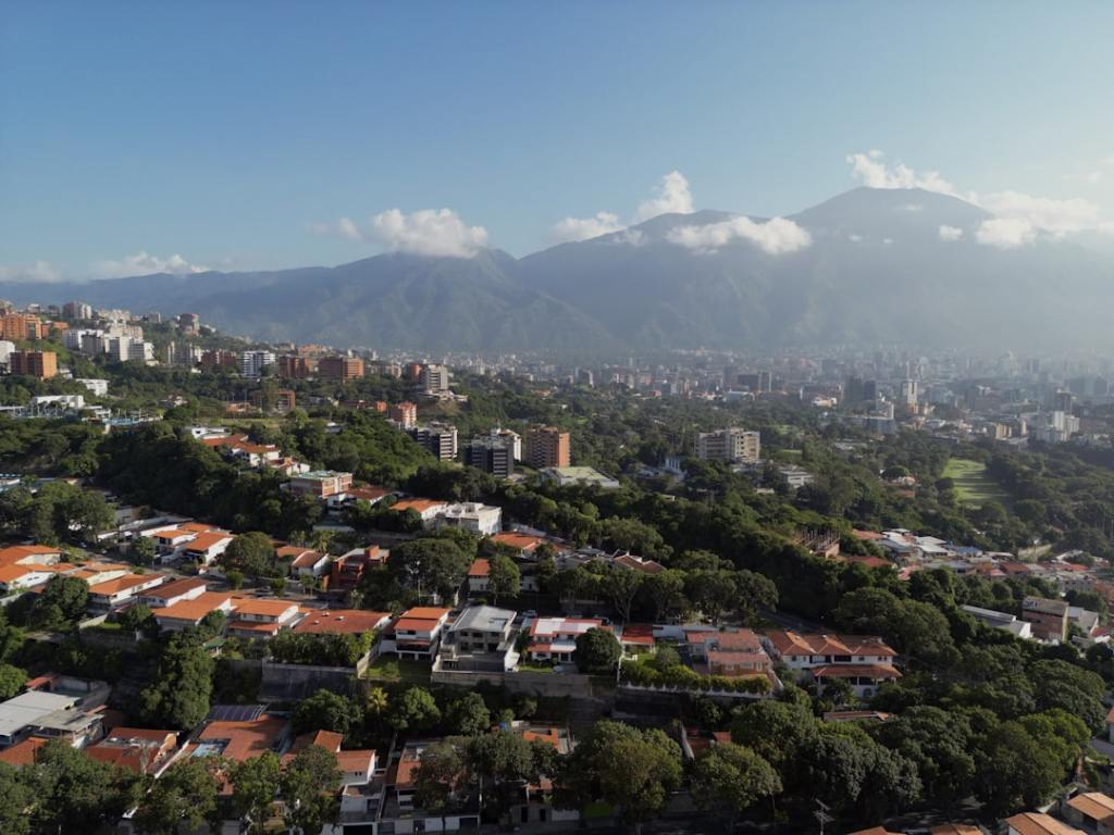 Crisis en Venezuela por terremoto: militarización y cuestionamientos