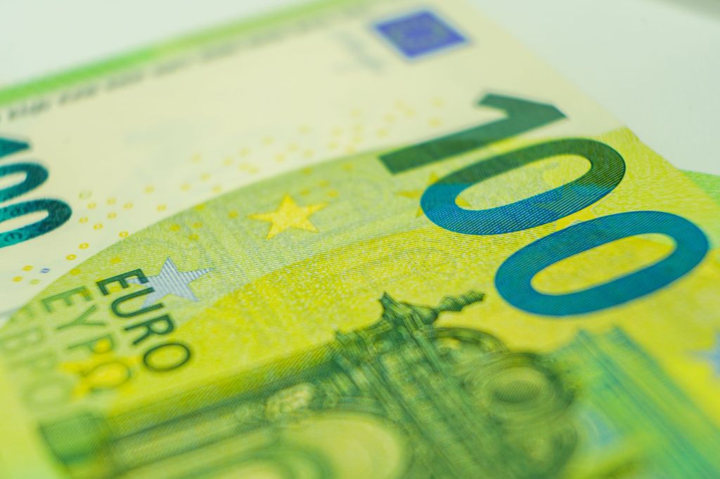 Cotizaciones de lunes: euro y euro blue en movimiento&nbsp;moderado